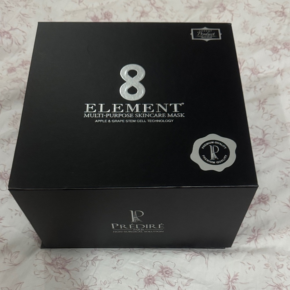 Prédiré 8 Element Skincare Mask - Black